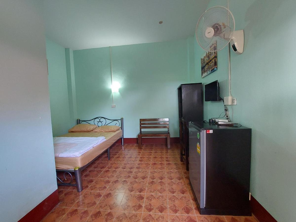 Jaisabai Homestay Mae Ai Exteriör bild